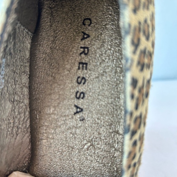 New Caressa Leopard Print Pumps - Picture 6 of 8
